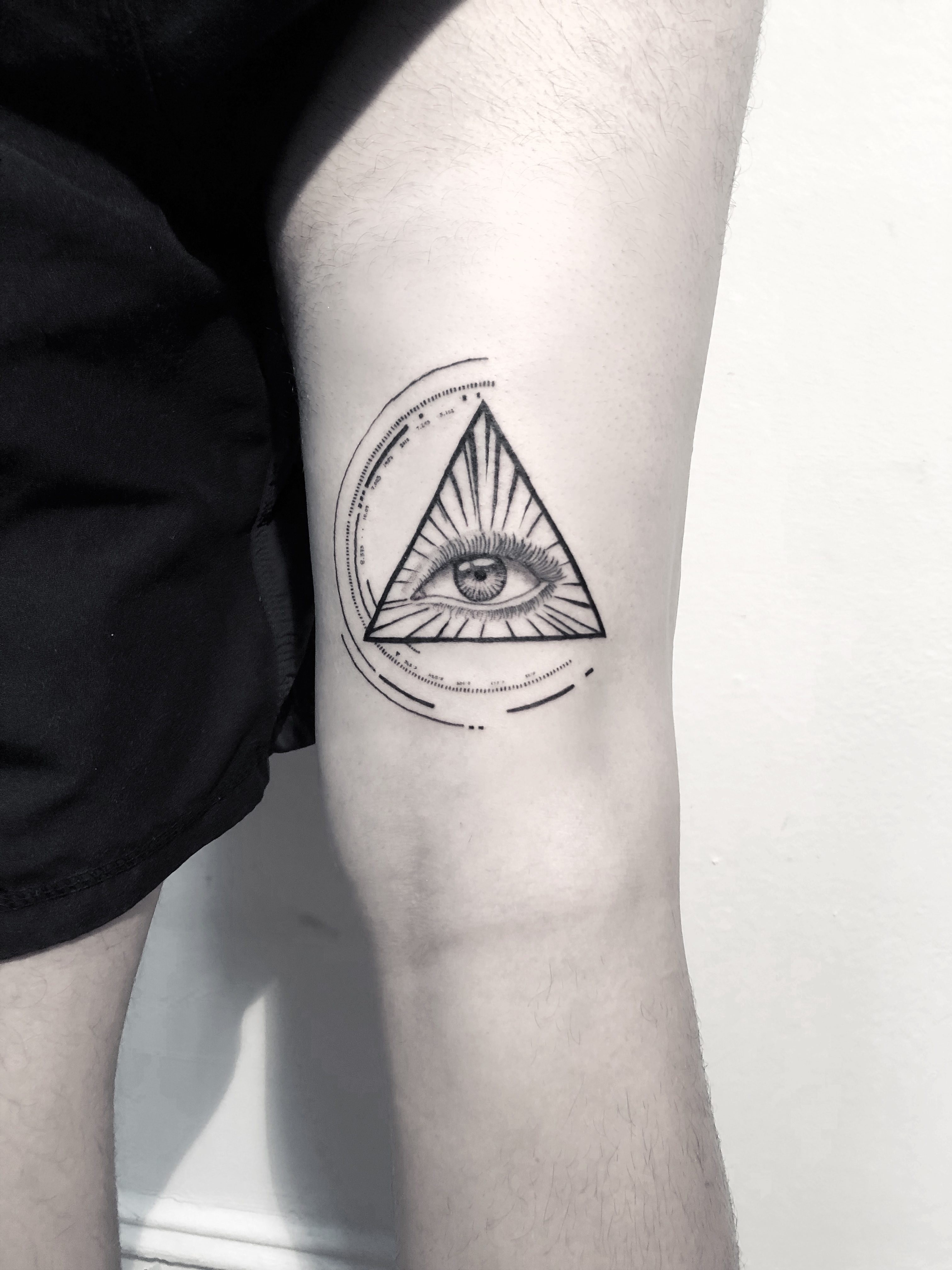 Facetune_17-10-2018-07-49-53